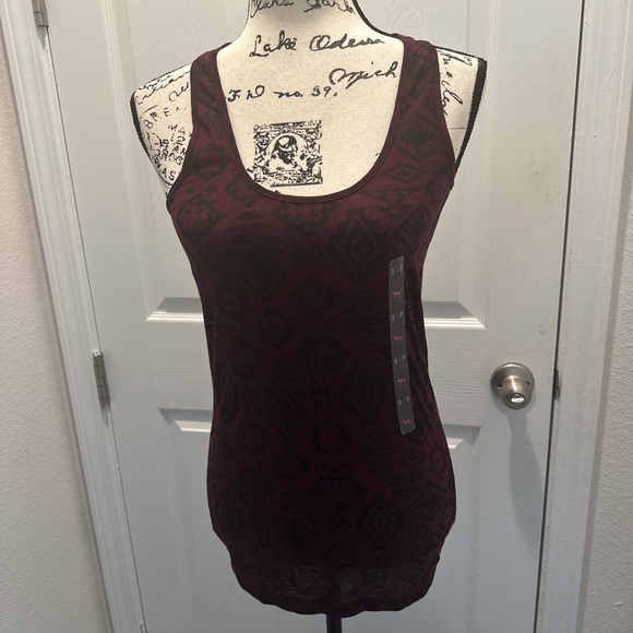 PINK Victoria's Secret Patterned Tank Top - Picture 1 of 10